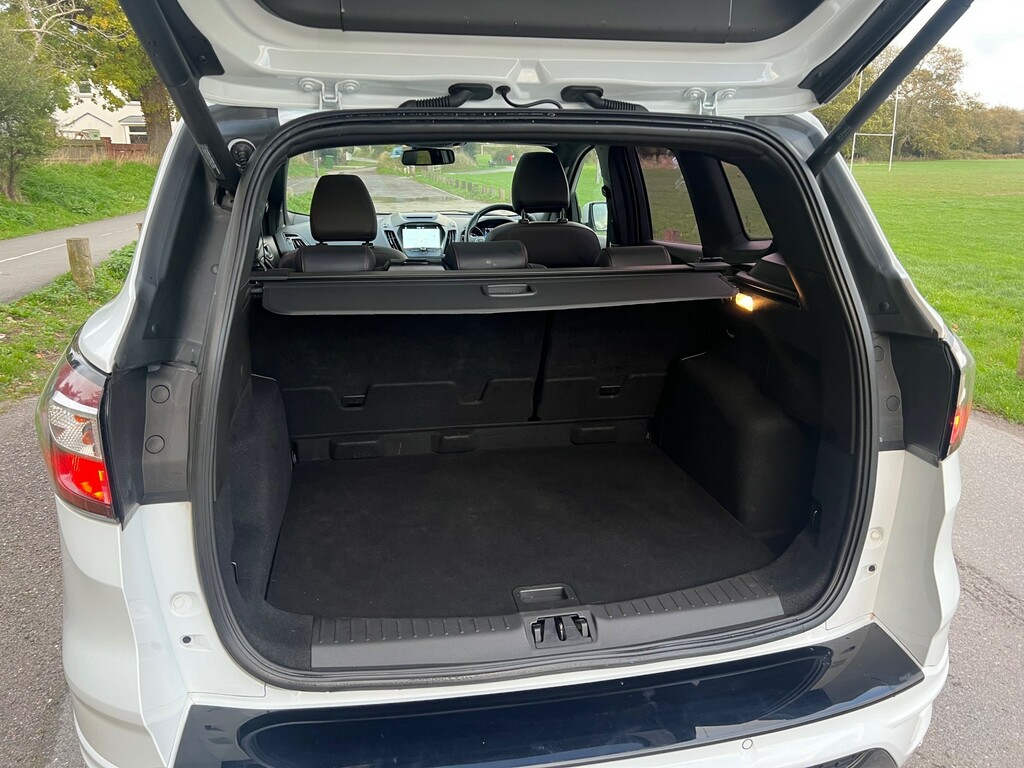 Ford Kuga St-line X Tdci YD18EBT White #6