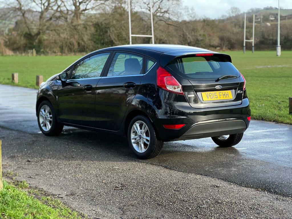 Ford Fiesta Zetec Black #4