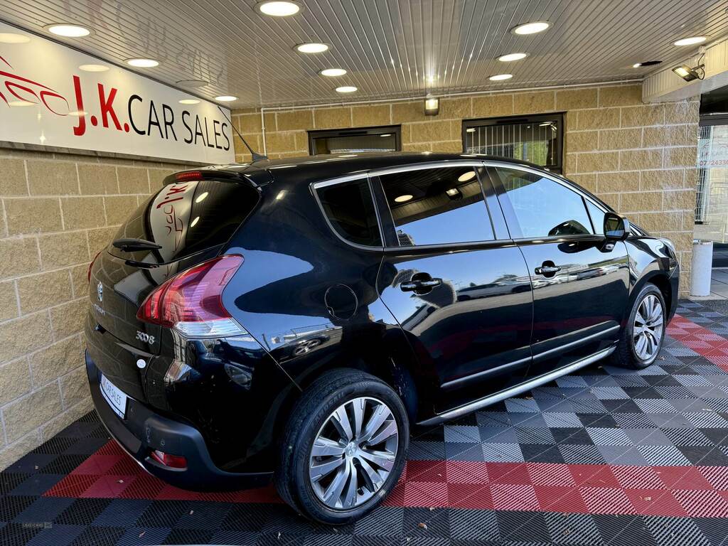 Peugeot 3008 1.6 Hdi Active HF14KGE Black #2