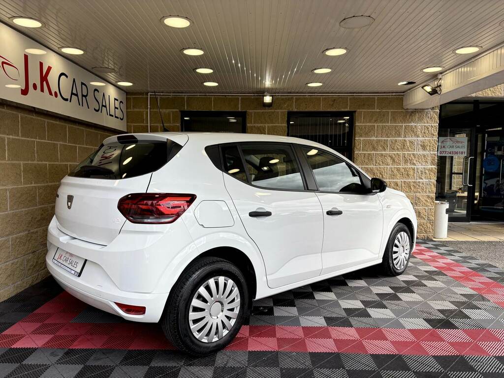 Dacia Sandero 1.0 Tce Essential PXZ6129 White #2