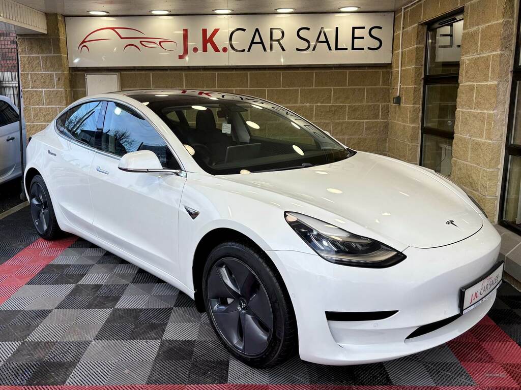 Tesla Model 3 Standard Plus White