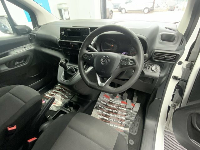 Vauxhall Combo 1.5 Turbo D 2300 DY21KHL White #5