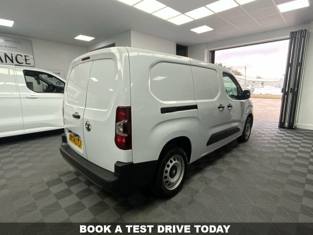 Vauxhall Combo 1.5 Turbo D 2300 DY74LTJ White #4