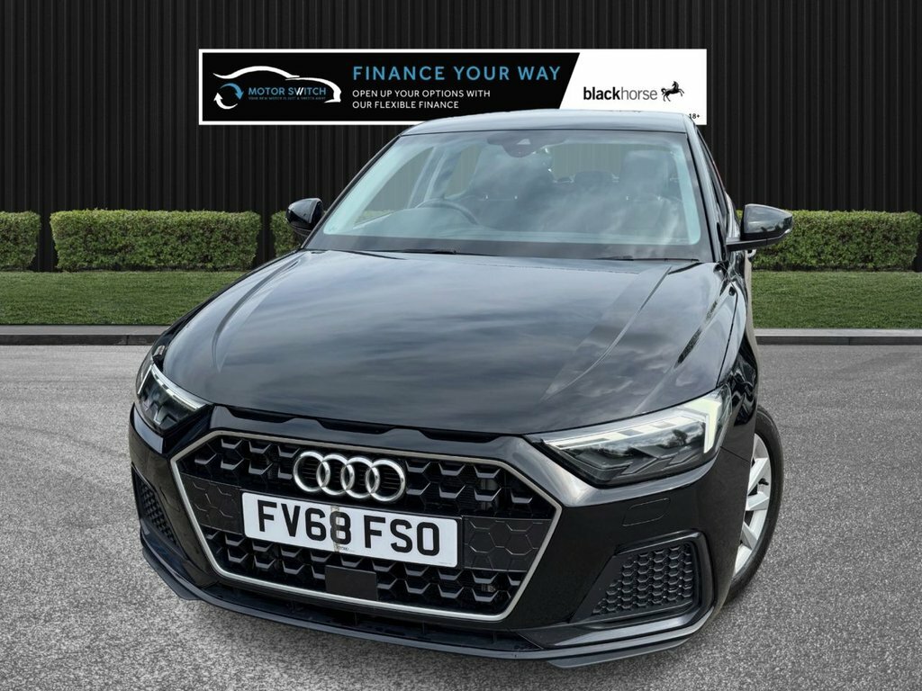 Audi A1 1L Sport Black #6