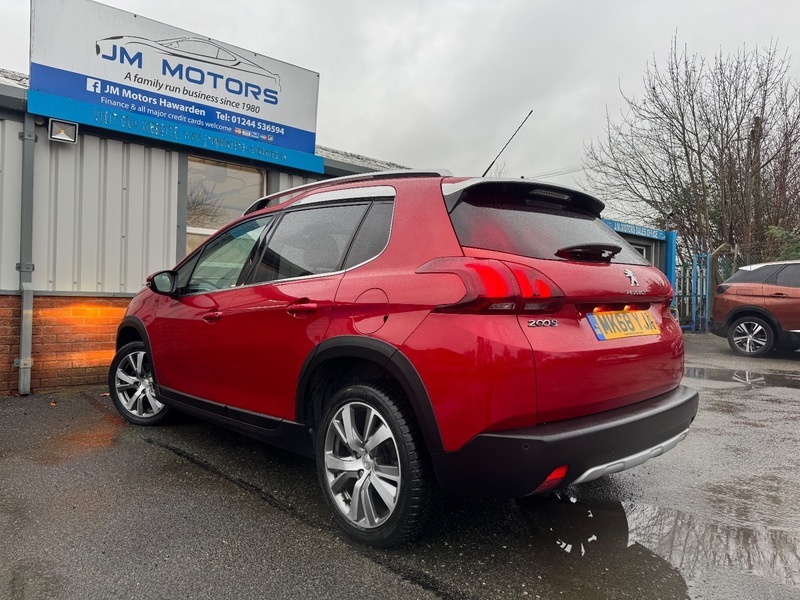 Peugeot 2008 Blue Hdi Allure Red #5