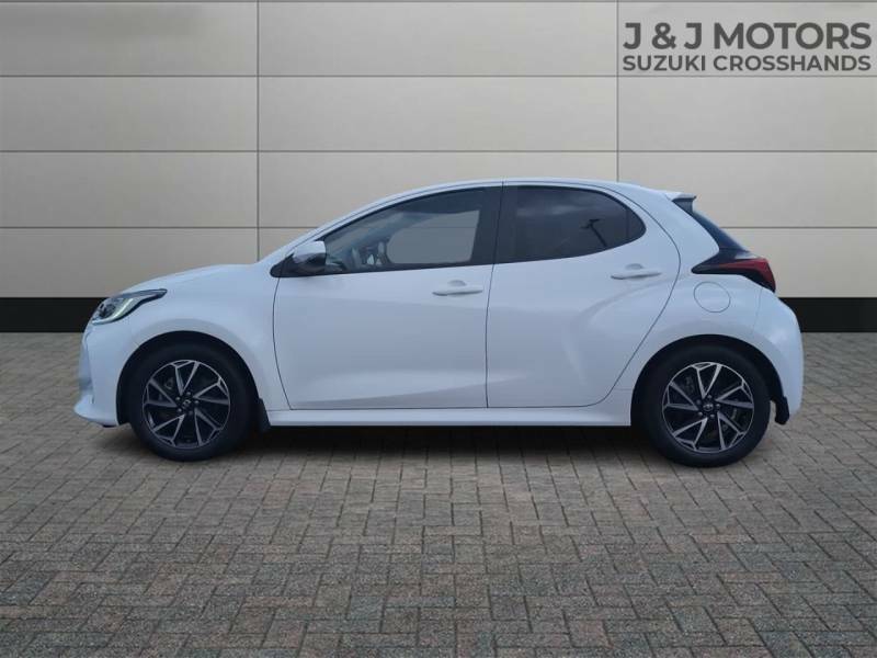 Toyota Yaris 1.5 Hybrid Design Cvt - 2022 72 CV72GLZ White #4