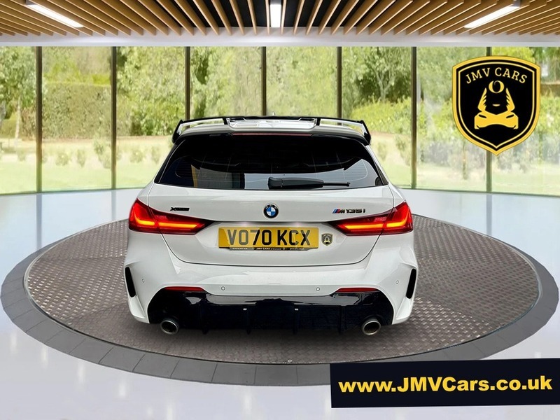 BMW M1 M135i Xdrive White #4