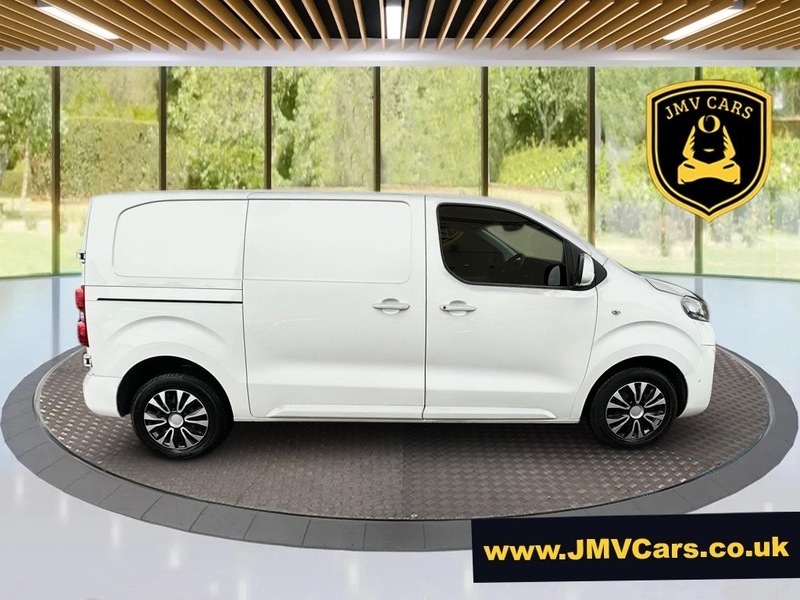 Vauxhall Vivaro L1h1 3100 Sportive S White #2