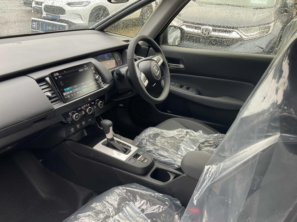 Honda Jazz 1.5 I-mmd Hybrid Elegance Ecvt White #2