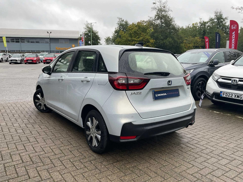 Honda Jazz 1.5 I-mmd Hybrid Elegance Ecvt White #3