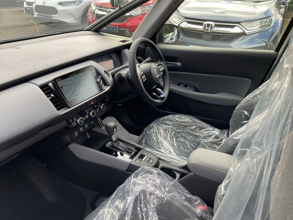 Honda Jazz 1.5 I-mmd Hybrid Advance Sport Ecvt White #2