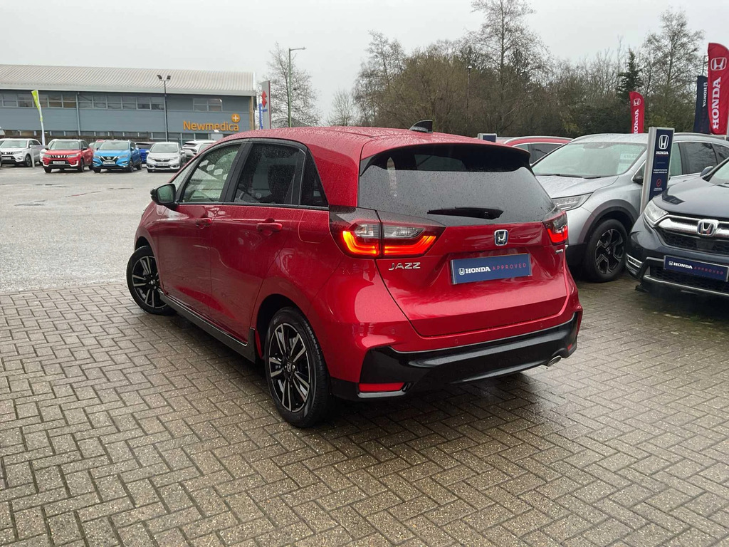 Honda Jazz 1.5 I-mmd Hybrid Advance Sport Ecvt Red #3