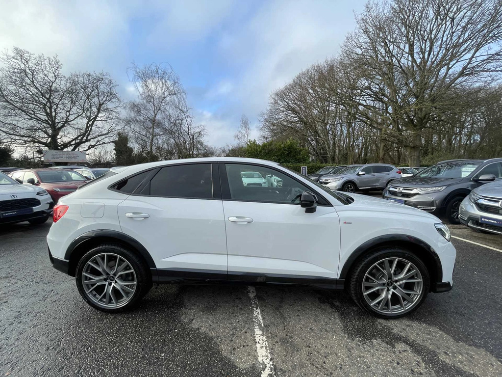 Audi Q3 S Line Black Ed 35 Tfsi Sa AV25HXA White #5