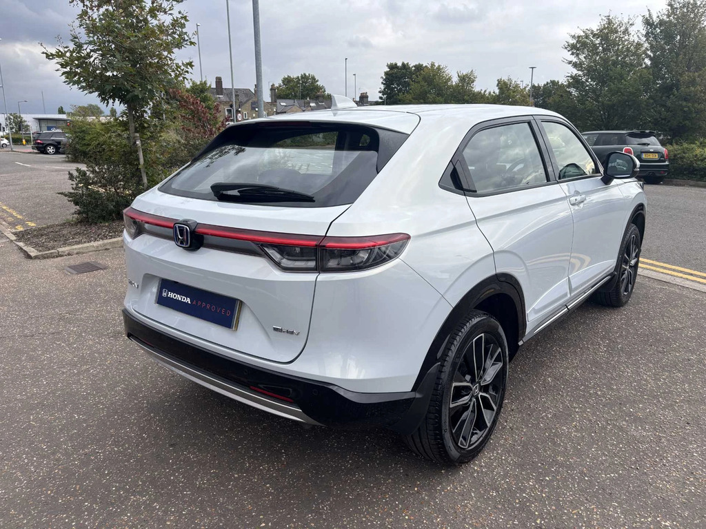 Honda Hr-V 1.5 Ehev Advance Cvt AE73TCV White #6