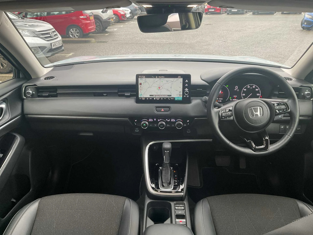 Honda Hr-V 1.5 I-mmd Advance Cvt AY22ONR White #4