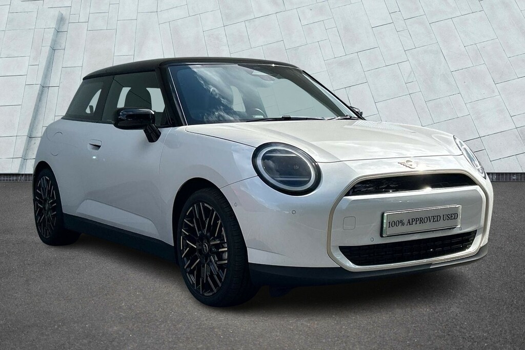 Mini Hatch Cooper E White