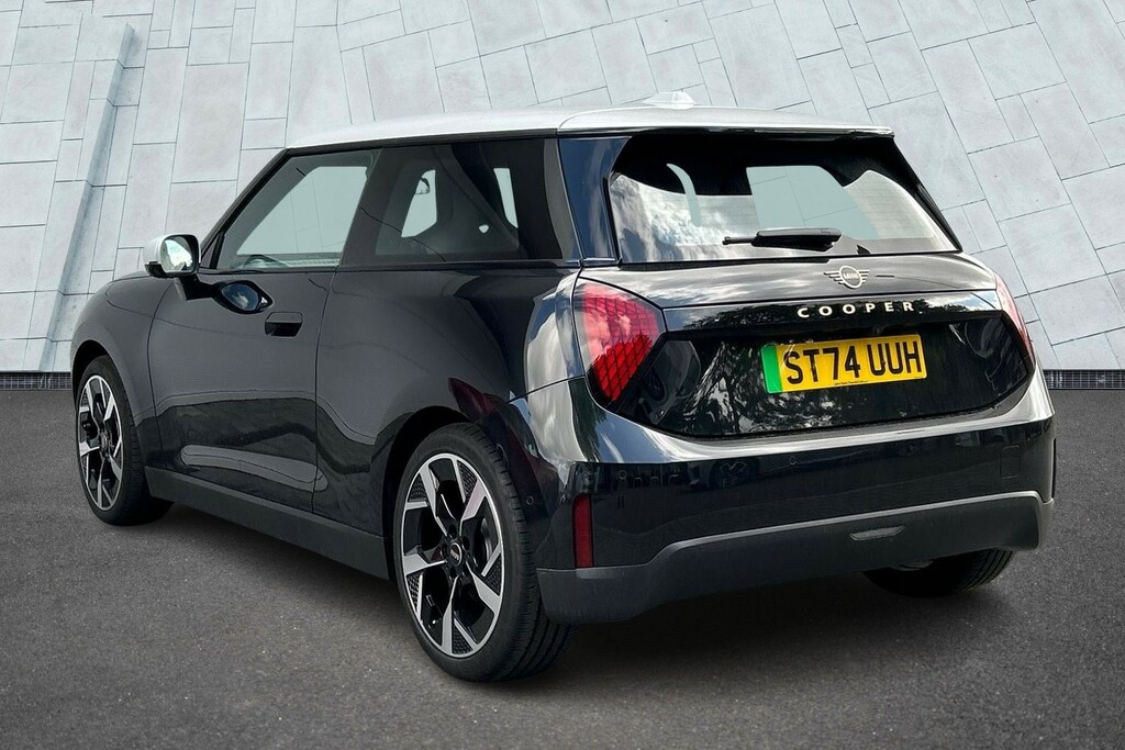 Mini Hatch Cooper E Black #2