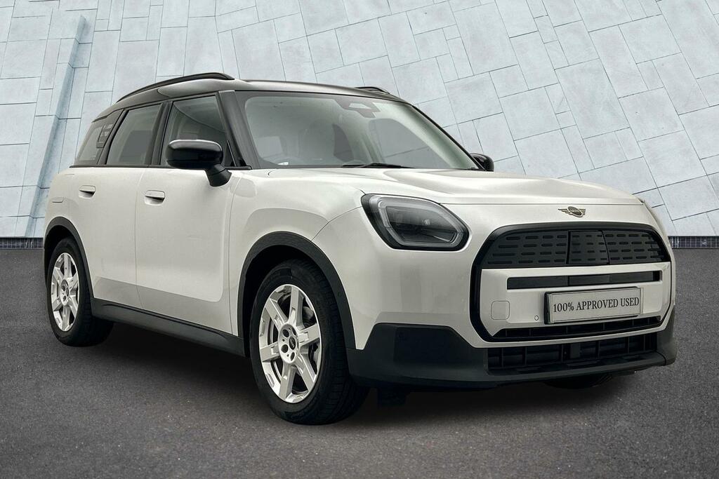 Mini Countryman Countryman E White
