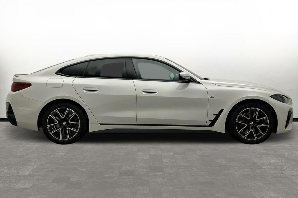 BMW 4 Series Gran Coupe 420I M Sport Gran Coupe SR25AGO White #3