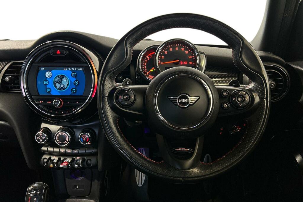 Mini Hatch 5-Door Cooper S Sport FE69XTG White #5