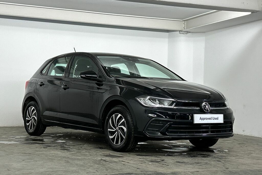 Volkswagen Polo 1.0 Life Black