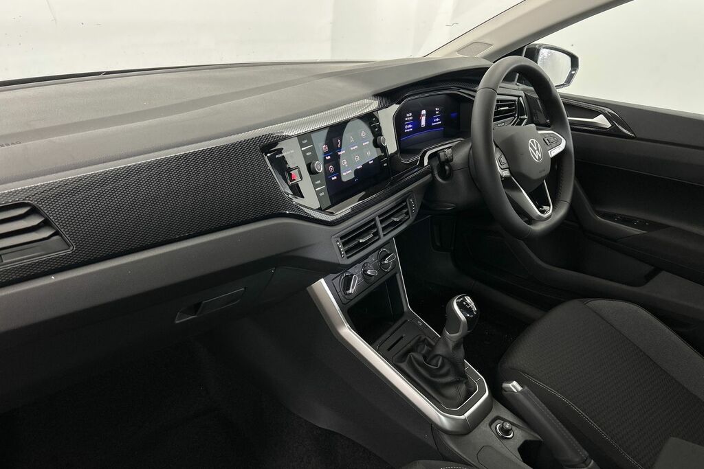 Volkswagen Polo 1.0 Life SV75YUB Black #2