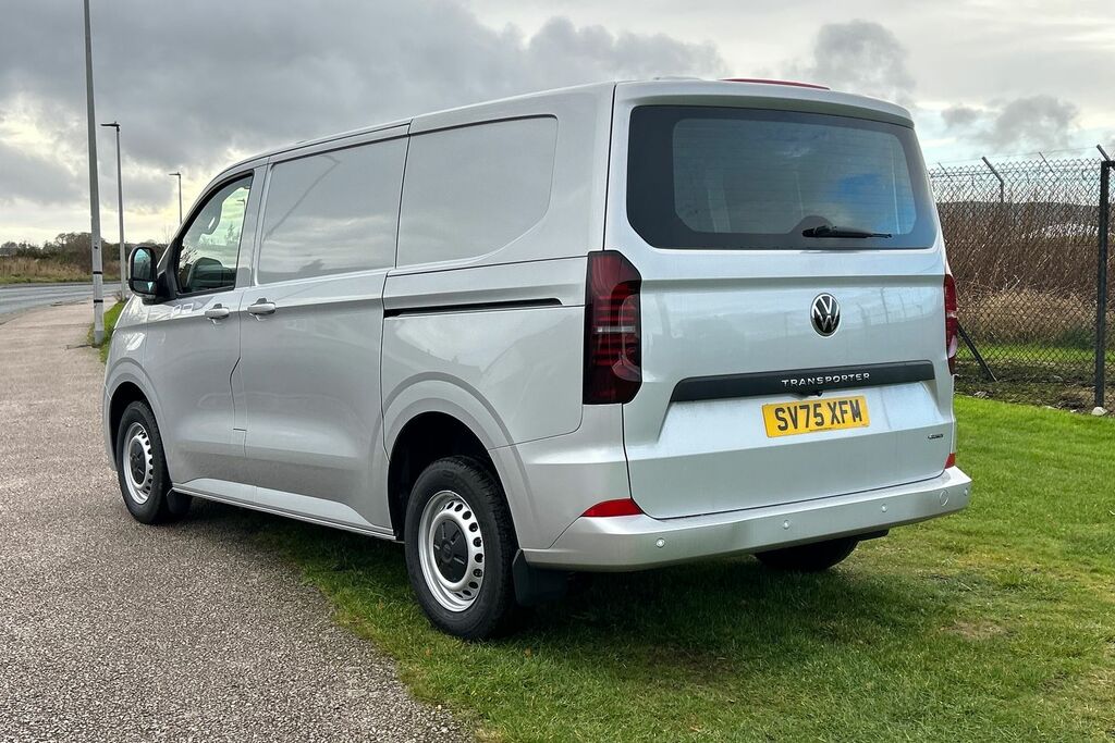 Volkswagen Transporter 2.0 Tdi 150 Commerce Plus Van 4Motion SV75XFM Grey #3