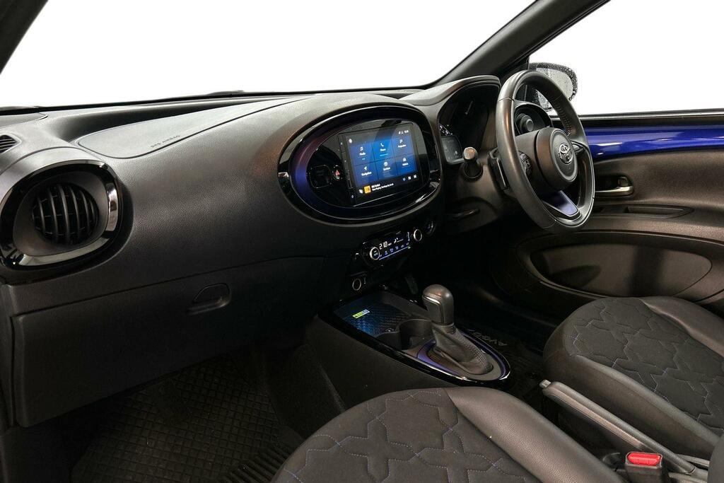 Toyota Aygo X 1.0 Vvt-i Exclusive SM23GYO Blue #2