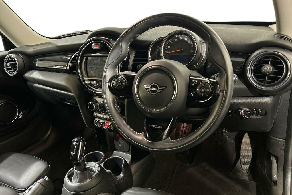Mini Hatch 3-Door Cooper Exclusive YB70KVY Blue #6