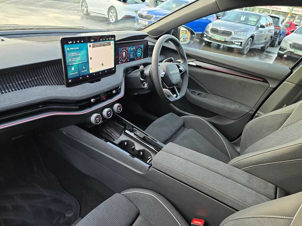 Skoda Superb 1.5 Tsi E-tec 150Ps Sportline Dsg SY75WFP Black #3