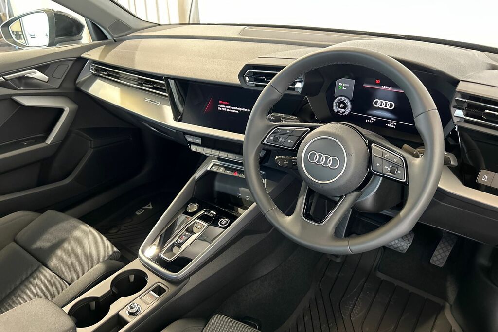 Audi A3 Sport 40 Tfsi E 204 Ps S Tronic SW25OFA Black #6