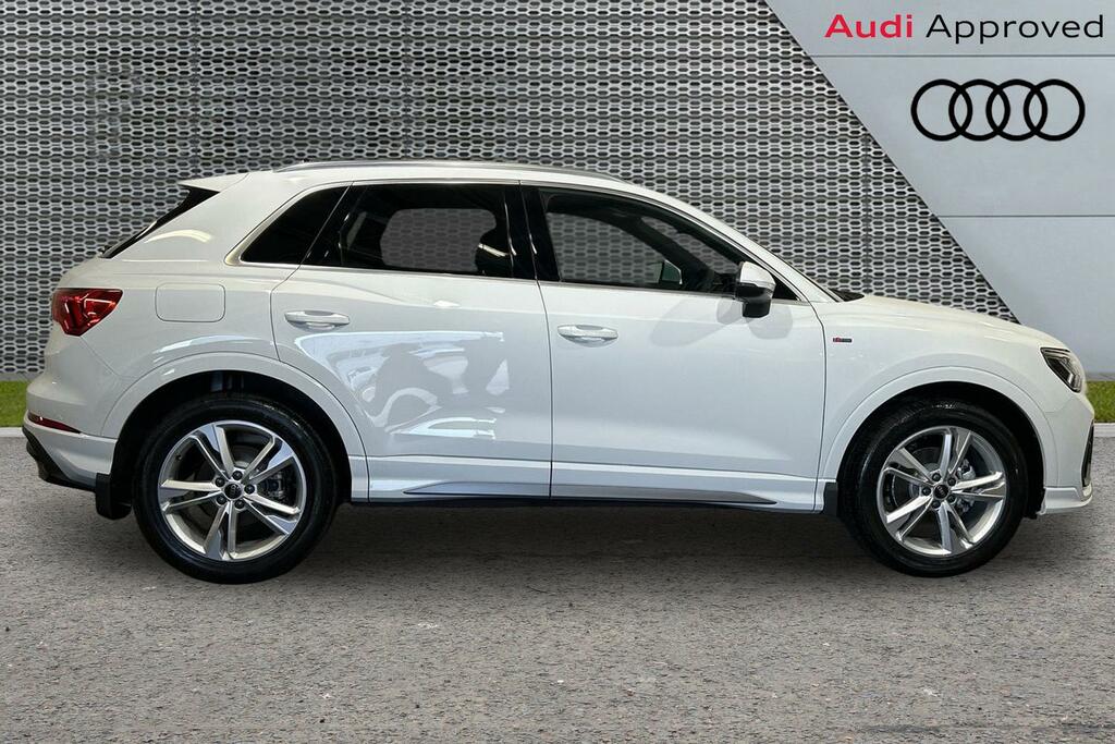 Audi Q3 S Line 35 Tfsi 150 Ps S Tronic SV75WJF White #4
