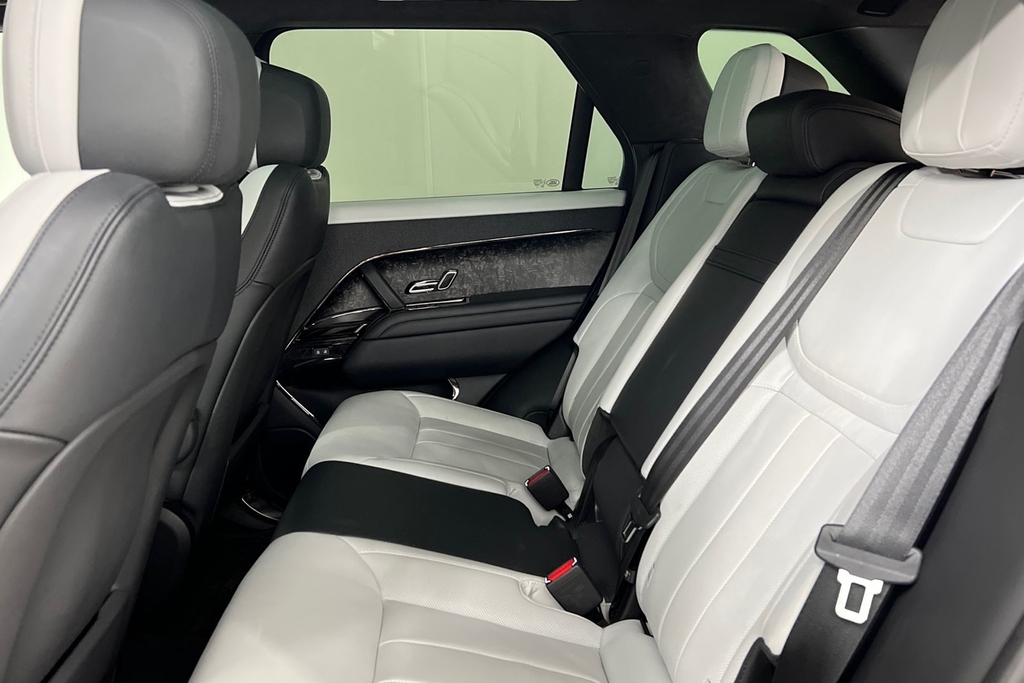 Land Rover Range Rover Sport D350 First Edition SL72NNC Red #4