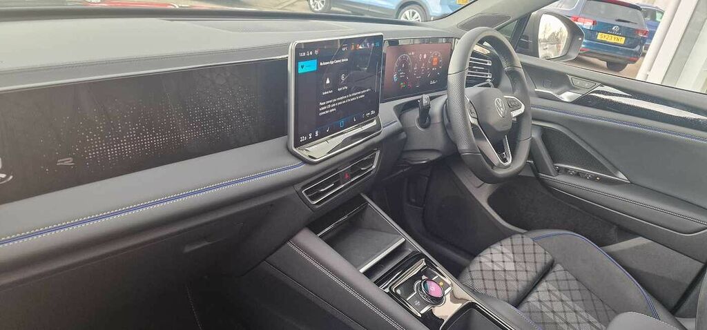 Volkswagen Tiguan 1.5 Etsi 150Ps R-line Dsg SY75WNJ Green #4
