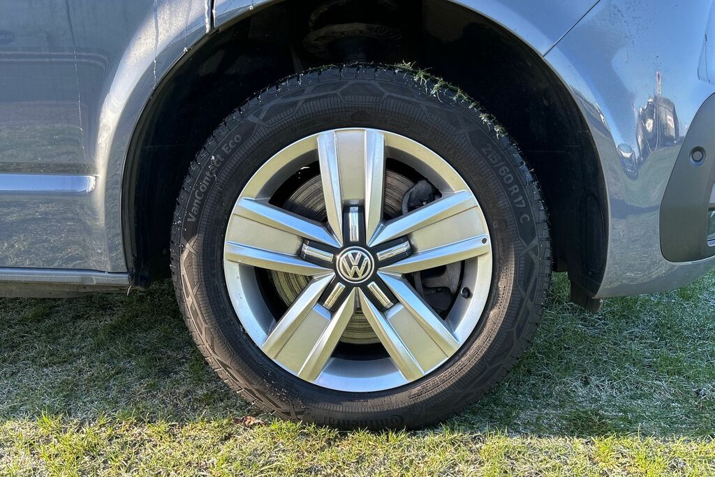 Volkswagen Transporter 2.0 Tdi 150 Highline Kombi Van SV24XSW Grey #5