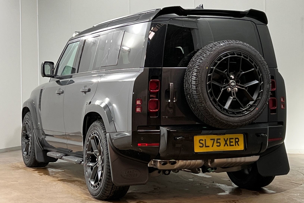 Land Rover Defender 110 D350 110 X-dynamic Se SL75XER Grey #4
