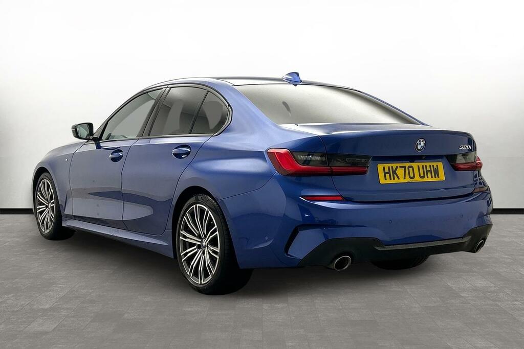 BMW 3 Series 320I M Sport Saloon HK70UHW Blue #2