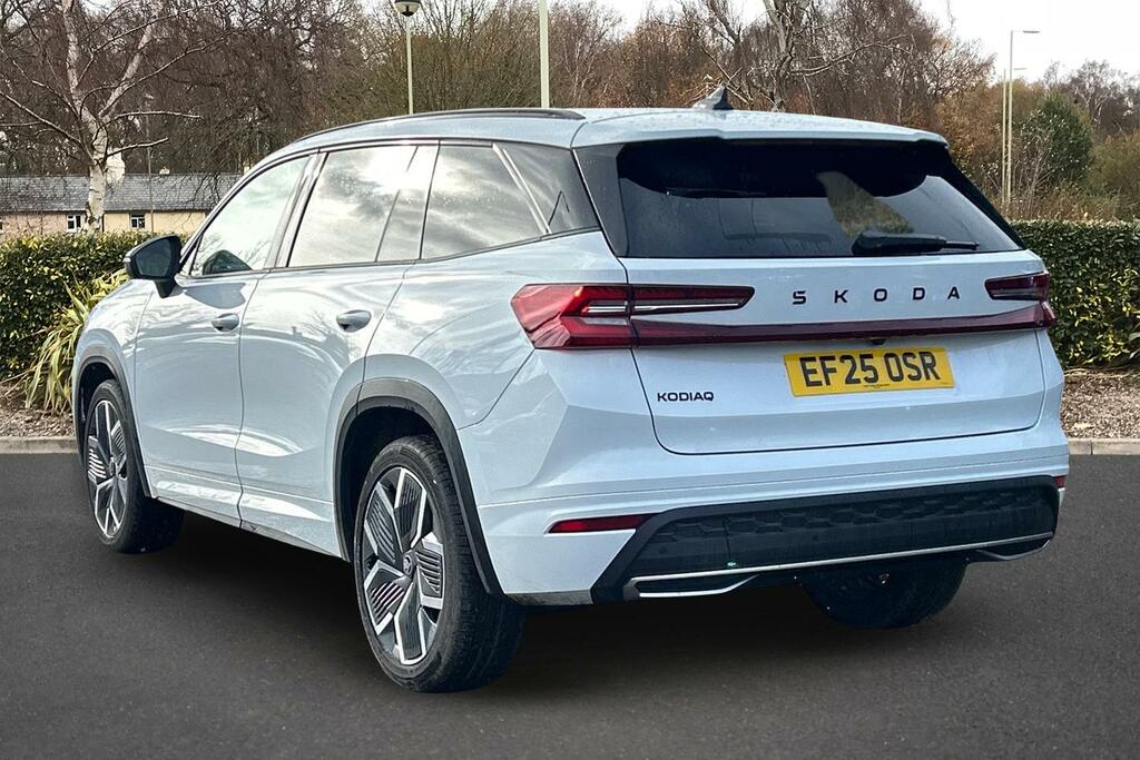 Skoda Kodiaq 1.5 Tsi E-tec Sportline Dsg 7 Seat EF25OSR White #3