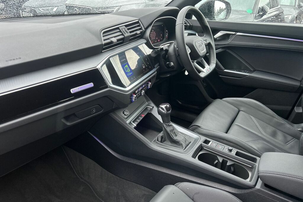 Audi Q3 Black Edition 35 Tfsi 150 Ps S Tronic SV74ZKO White #2