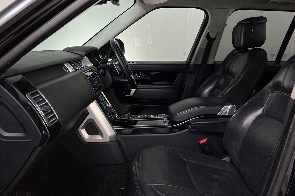 Land Rover Range Rover Sdv6 Autobiography KO69VOF Black #3