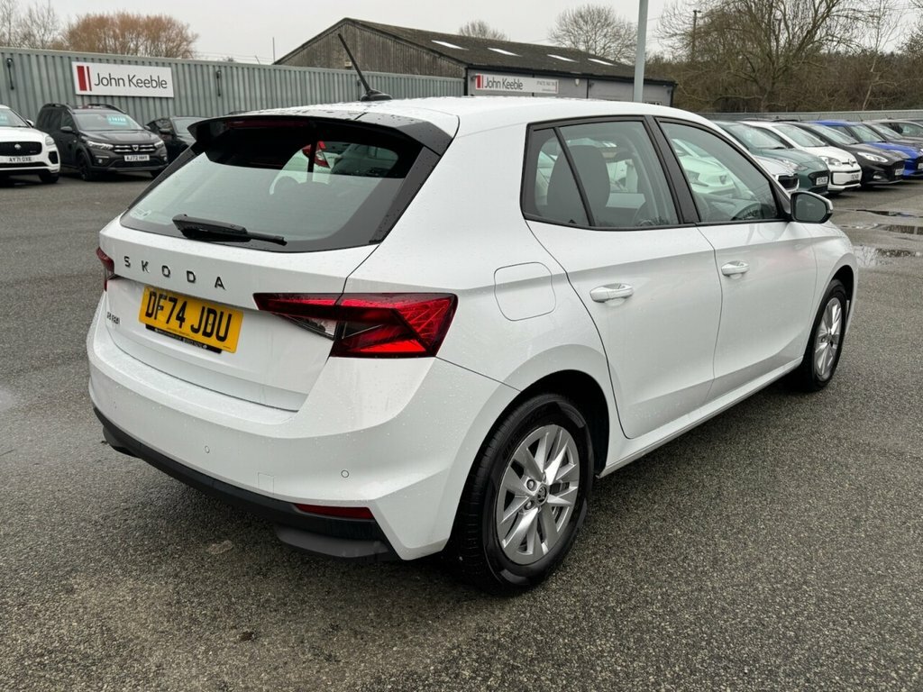 Skoda Fabia 1L Se Comfort DF74JDU White #2