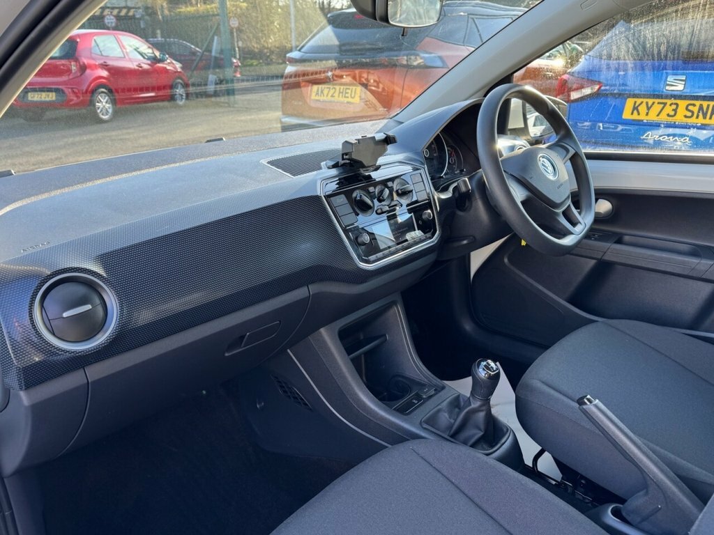 Volkswagen Up 1L Up TXZ1426 White #4