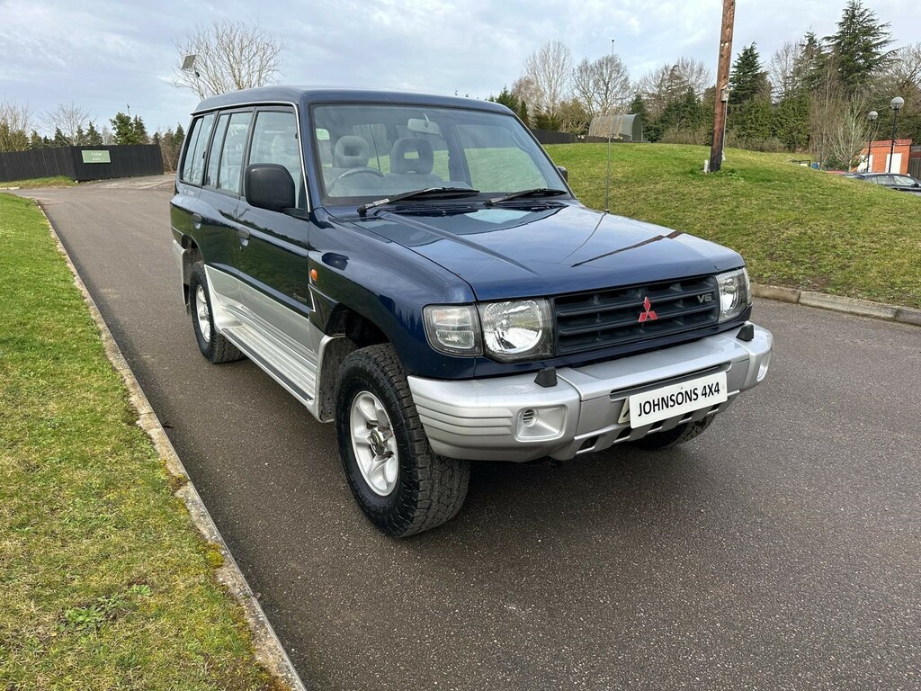 Mitsubishi Shogun 3.5 Gls Suv 316 Gkm, 200 Bh X544YGX  #2