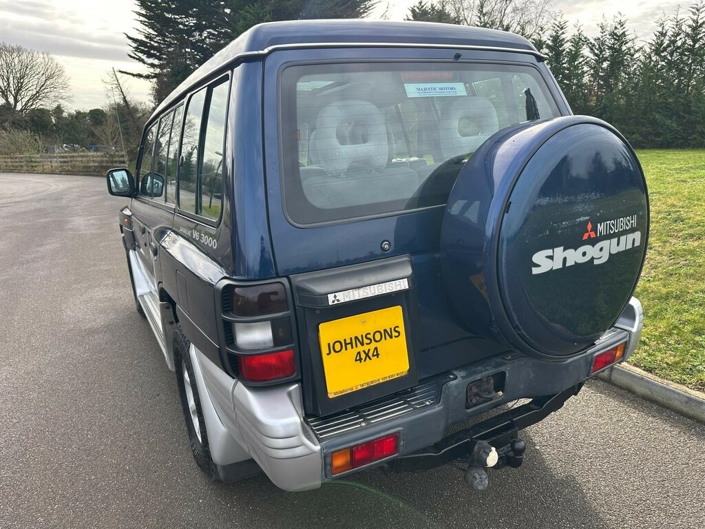 Mitsubishi Shogun 3.5 Gls Suv 316 Gkm, 200 Bh X544YGX  #4