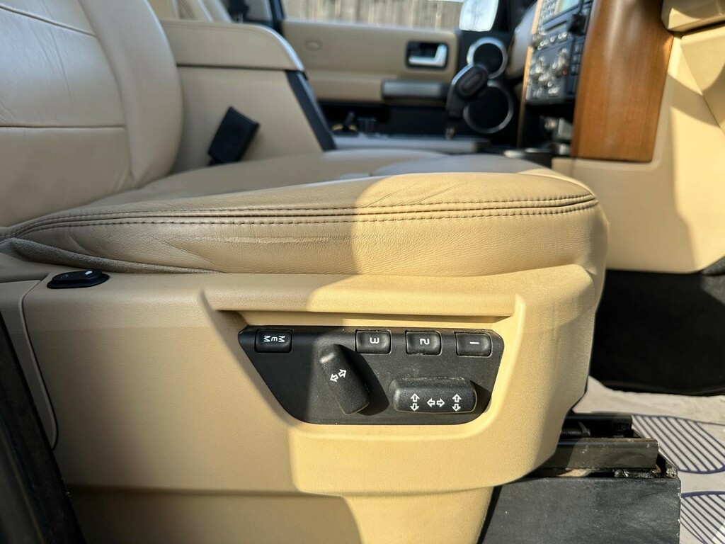 Land Rover Discovery Se Grey #21