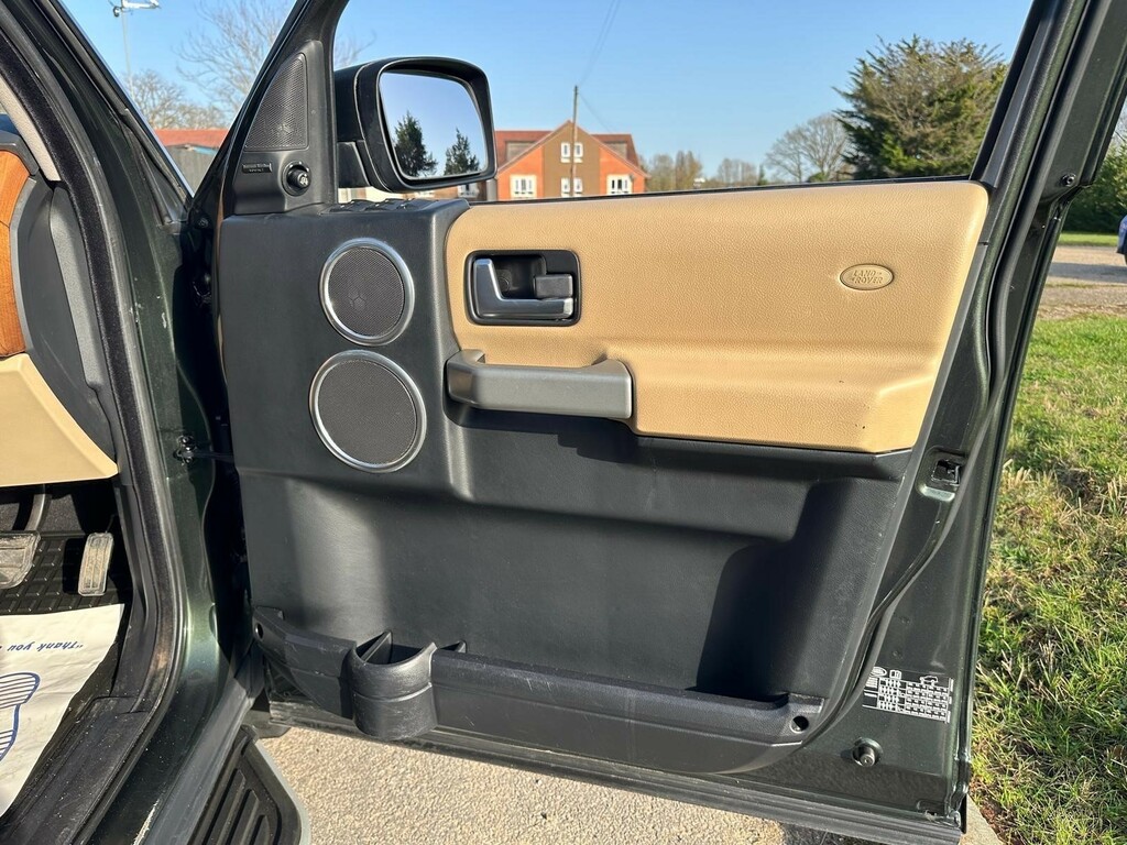 Land Rover Discovery Se Grey #23