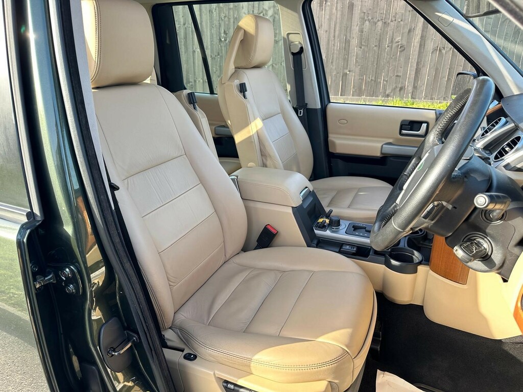 Land Rover Discovery Se Grey #13