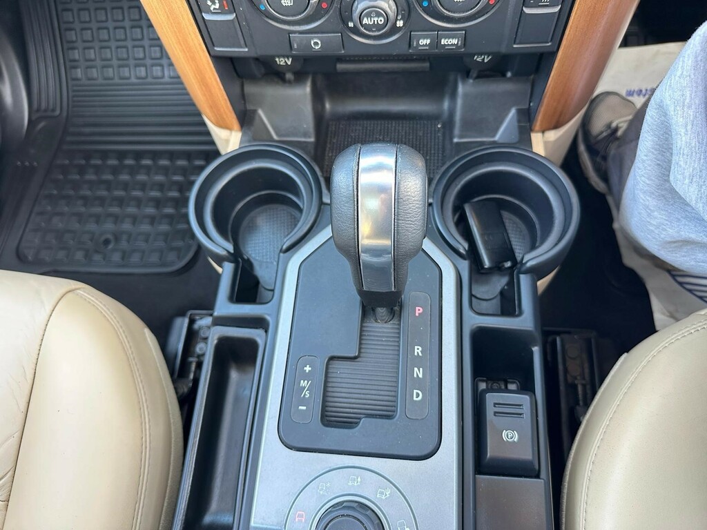 Land Rover Discovery Se Grey #10