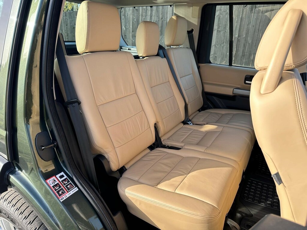 Land Rover Discovery Se Grey #17