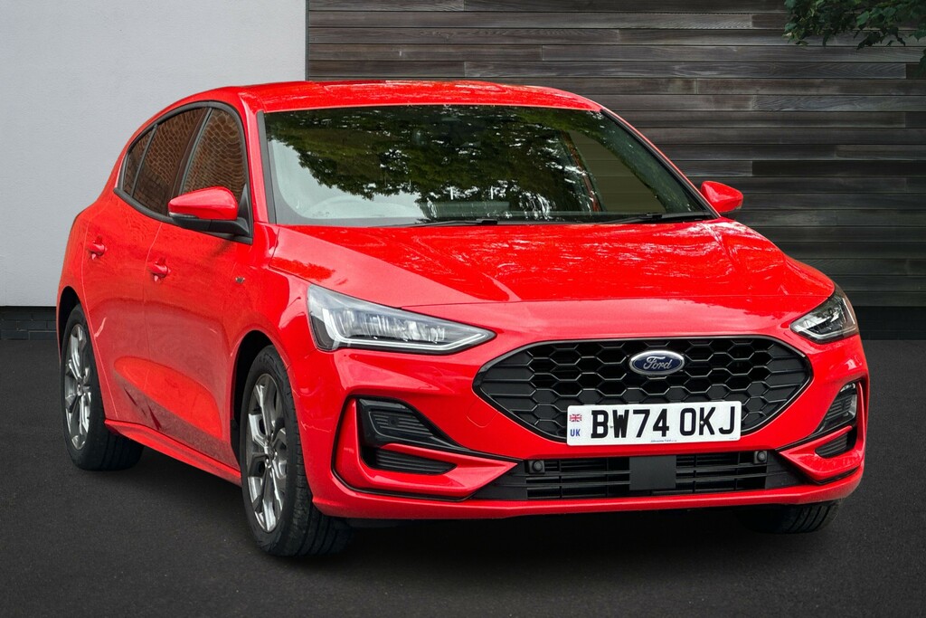 Ford Focus St-line Red
